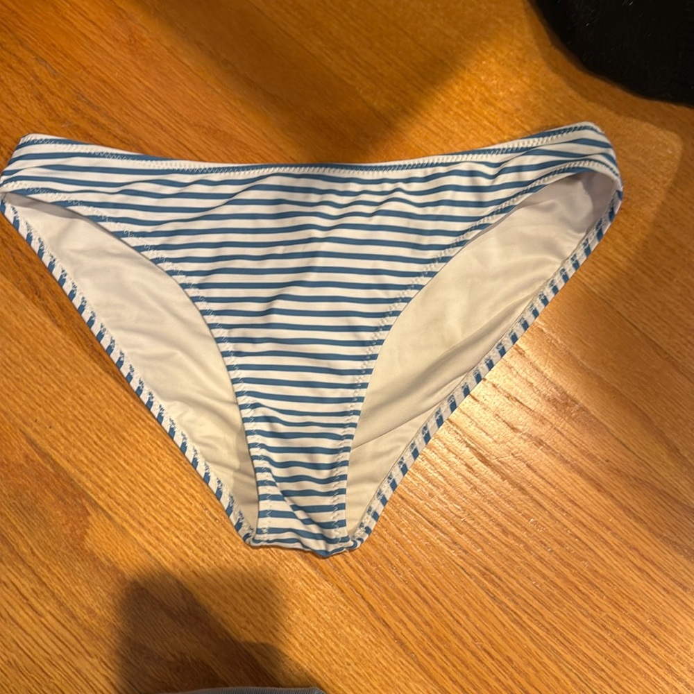bikini bottoms - striped blue and white